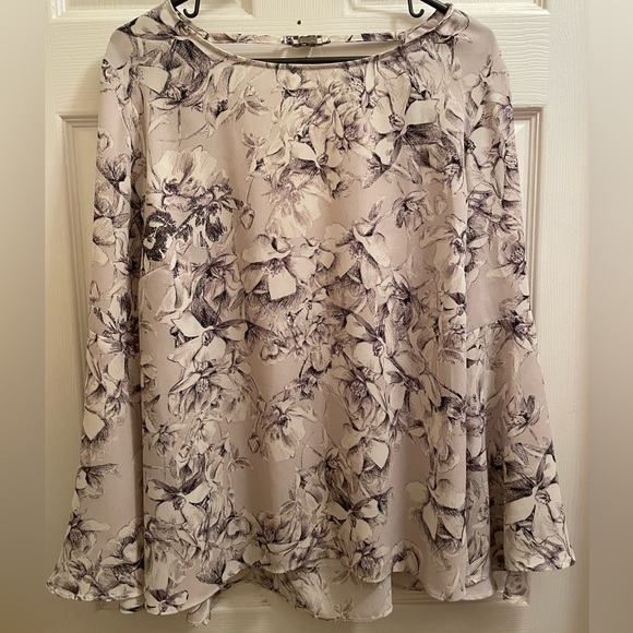 Flared Floral Blouse - Picture 1 of 4